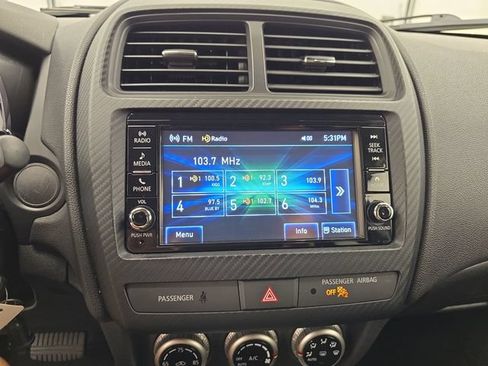 Used 2025 Mitsubishi Outlander Sport AWD image 19