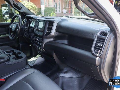 Used 2022 RAM 5500 Tradesman w/ Chrome Appearance Group image 37