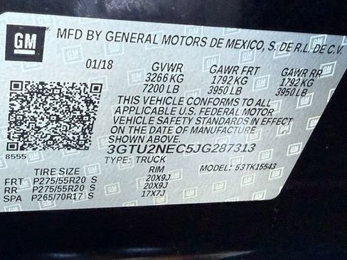 Used 2018 GMC Sierra 1500 SLT AWD/4WD image 44