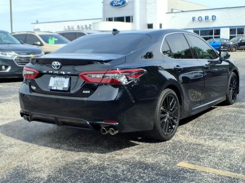 Used 2022 Toyota Camry XSE FWD image 29