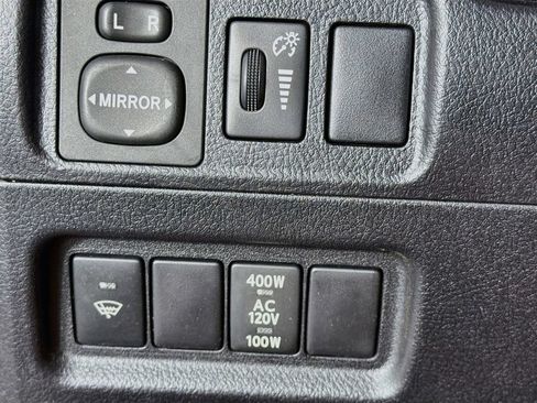 Used 2017 Toyota 4Runner SR5 RWD image 15