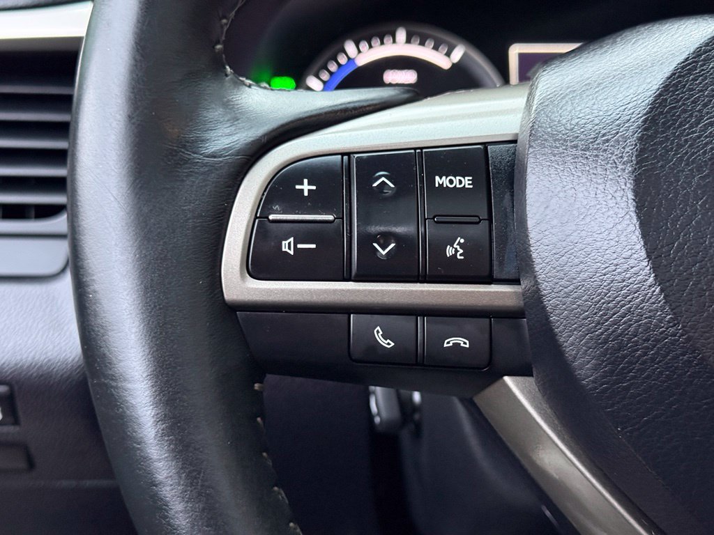 Used 2017 Lexus RX 450h AWD w/ Cold Weather Package image 17
