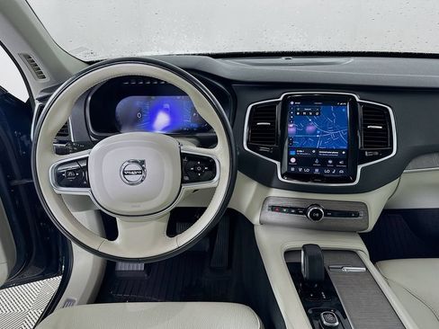 Used 2023 Volvo XC90 B5 Plus w/ Protection Package Premier AWD/4WD image 19