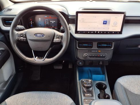 Certified 2025 Ford Maverick XLT w/ XLT Luxury Package AWD/4WD image 11