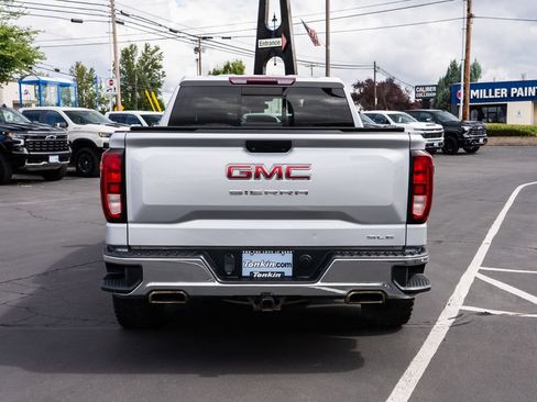Used 2020 GMC Sierra 1500 SLE w/ X31 Off-Road Package AWD/4WD image 3