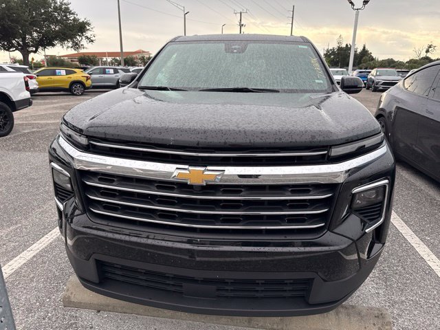 Used 2025 Chevrolet Traverse LT FWD image 7