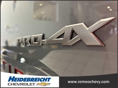 Used 2023 Nissan Frontier PRO-4X w/ Pro Convenience Package AWD/4WD image 39