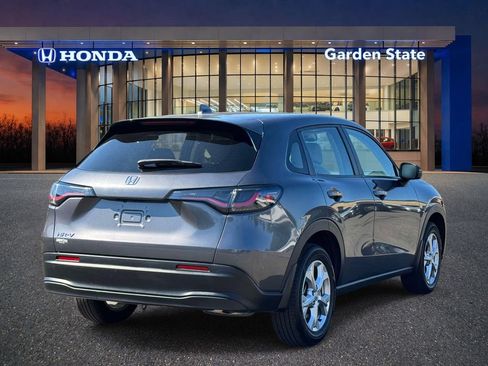 Certified 2024 Honda HR-V LX image 3