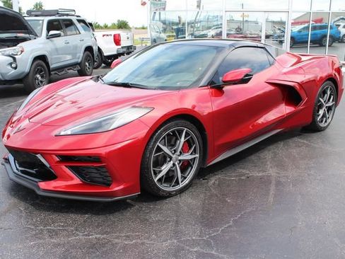 Used 2023 Chevrolet Corvette Stingray Premium Conv w/ Z51 Performance Package RWD image 2
