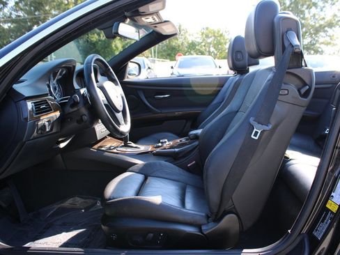 Used 2013 BMW 335i Convertible image 20