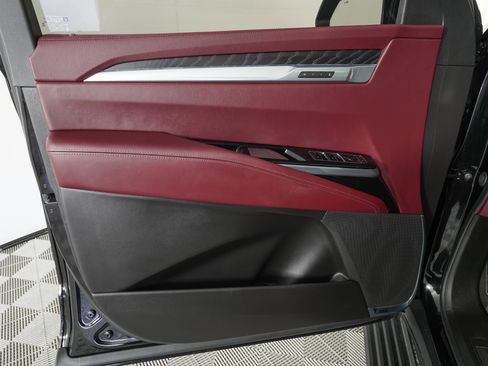 Used 2025 Cadillac Escalade Premium Luxury w/ Touring Package image 16