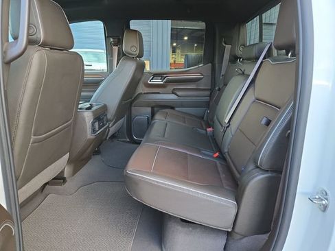 Used 2024 GMC Sierra 1500 Denali w/ Technology Package AWD/4WD image 31