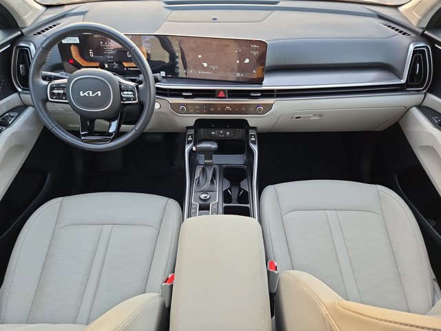 Used 2025 Kia Sorento S w/ Panoramic Sunroof Package FWD image 14