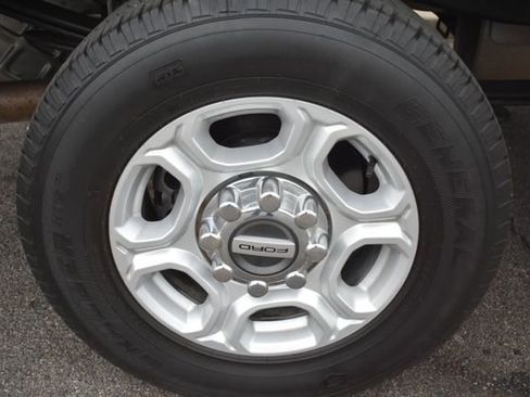 Used 2025 Ford F250 XLT AWD/4WD image 44