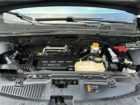 Used 2020 Chevrolet Trax LT image 35