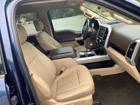 Used 2019 Ford F150 Lariat RWD image 27