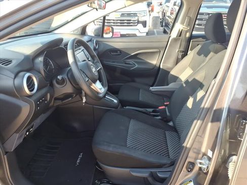 Used 2022 Nissan Versa S FWD image 19