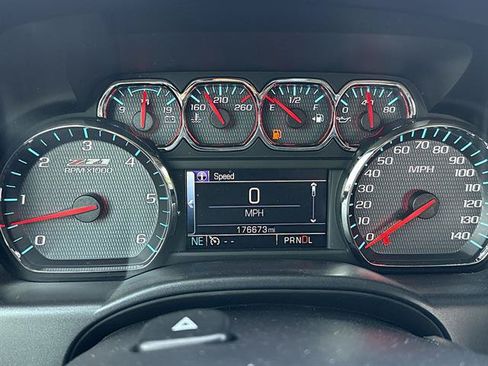 Used 2017 Chevrolet Silverado 1500 LT w/ All Star Edition AWD/4WD image 38