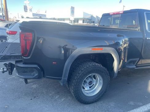 Used 2022 GMC Sierra 3500 Denali image 8