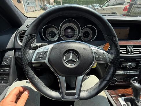 Used 2014 Mercedes-Benz C 300 4MATIC Sedan image 21
