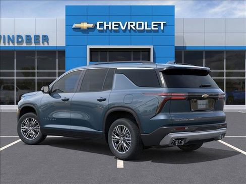 New 2026 Chevrolet Traverse LT w/ Driver Confidence Package image 3