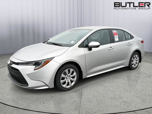 New 2026 Toyota Corolla LE FWD image 1