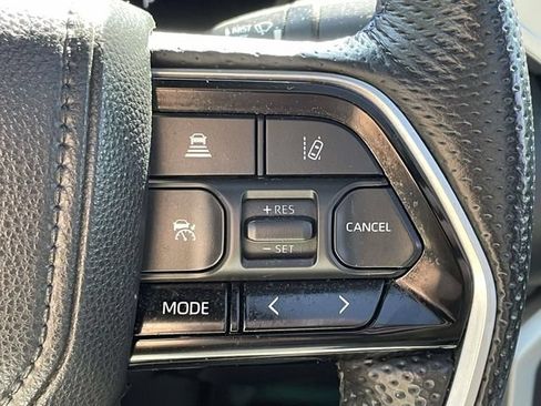 Used 2024 Toyota Tundra Platinum AWD/4WD image 22