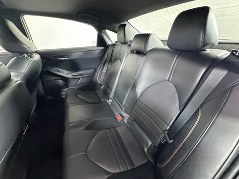 Used 2019 Toyota Avalon Touring FWD image 15