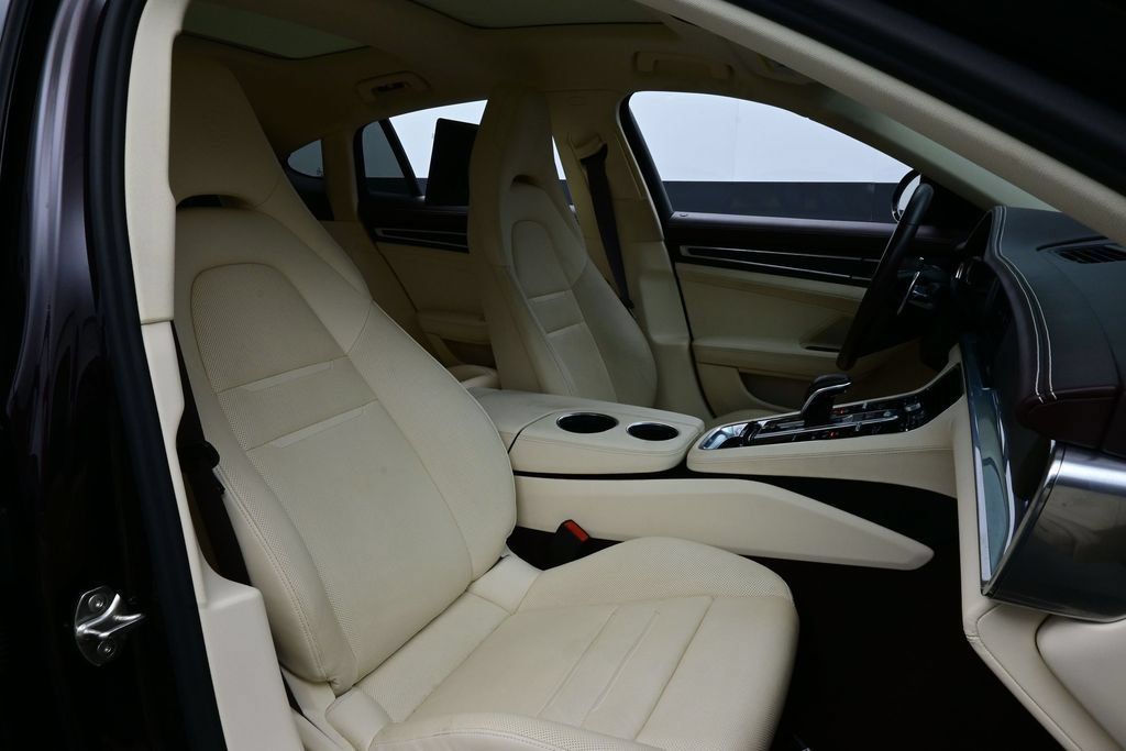 Certified 2023 Porsche Panamera 4 Platinum Edition AWD/4WD image 19