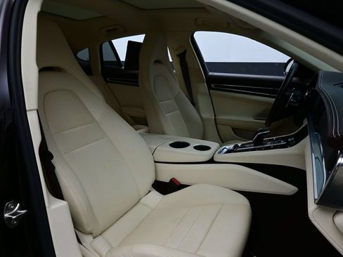 Certified 2023 Porsche Panamera 4 Platinum Edition AWD/4WD image 19