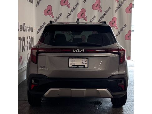 Used 2024 Kia Seltos EX FWD image 11