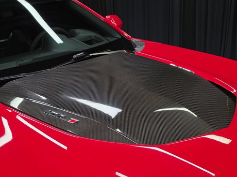 Used 2017 Chevrolet Camaro ZL1 RWD image 3
