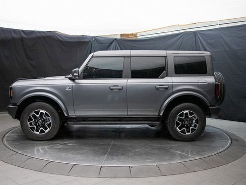 Used 2023 Ford Bronco Outer Banks image 9