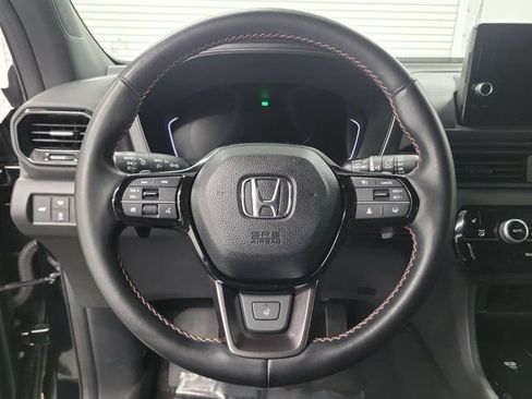 Certified 2023 Honda Pilot TrailSport image 24