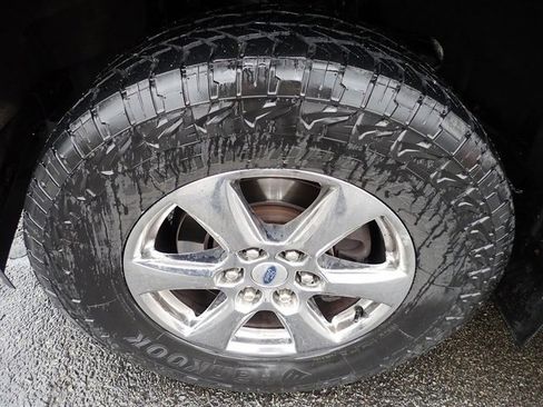 Used 2019 Ford F150 XLT w/ Equipment Group 302A Luxury image 11