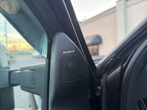 Used 2016 Ford F450 Platinum w/ FX4 Off Road Package image 29