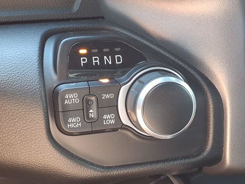 Used 2022 RAM 1500 Big Horn AWD/4WD image 15