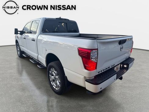 Certified 2024 Nissan Titan SV w/ SV Convenience Package image 7