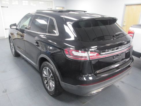 Used 2019 Lincoln Nautilus Select AWD/4WD image 7