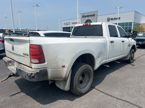 Used 2018 RAM 3500 Tradesman w/ Chrome Appearance Group AWD/4WD image 4