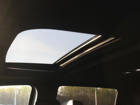 Used 2025 Chevrolet Silverado 1500 ZR2 w/ Technology Package image 37