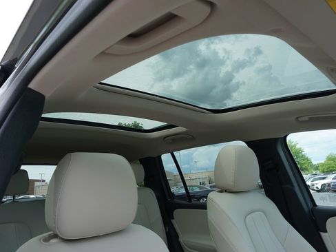 Used 2025 Mercedes-Benz GLB 250 image 63