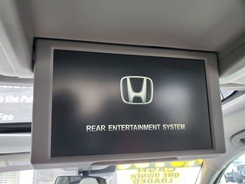 Used 2016 Honda Pilot Touring image 28