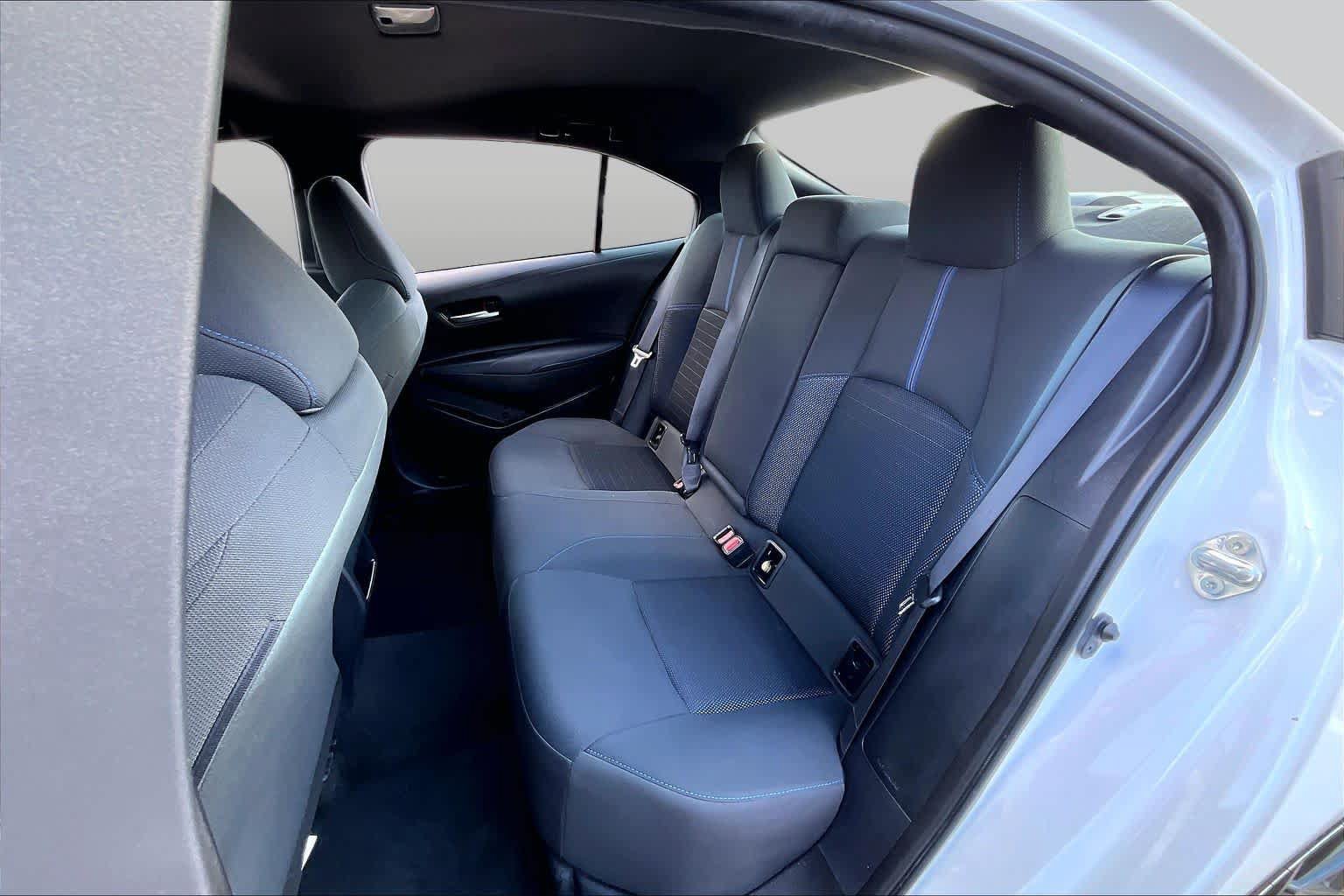 Used 2022 Toyota Corolla SE FWD image 18