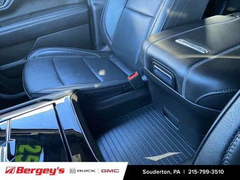 Certified 2025 GMC Yukon XL Denali image 42