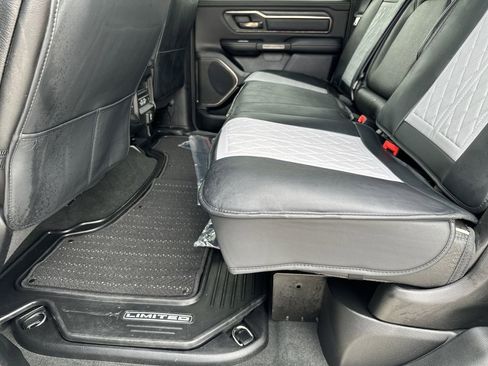 Used 2021 RAM 1500 Limited w/ Body Color Bumper Group image 28