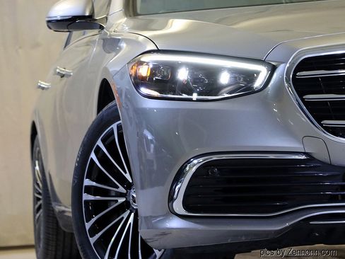 Used 2024 Mercedes-Benz S 580 4MATIC Sedan image 4