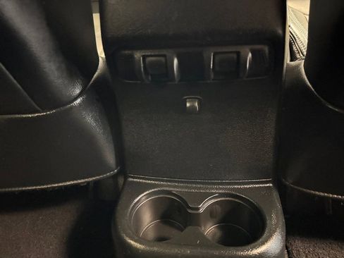 Used 2018 Jeep Wrangler Unlimited Sahara w/ Max Tow Package AWD/4WD image 22