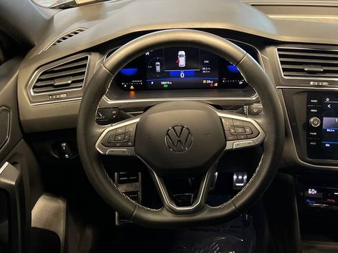 Certified 2023 Volkswagen Tiguan SE R-Line FWD image 15
