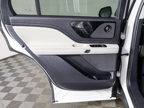 Used 2025 Lincoln Aviator Reserve w/ Illumination Package image 29